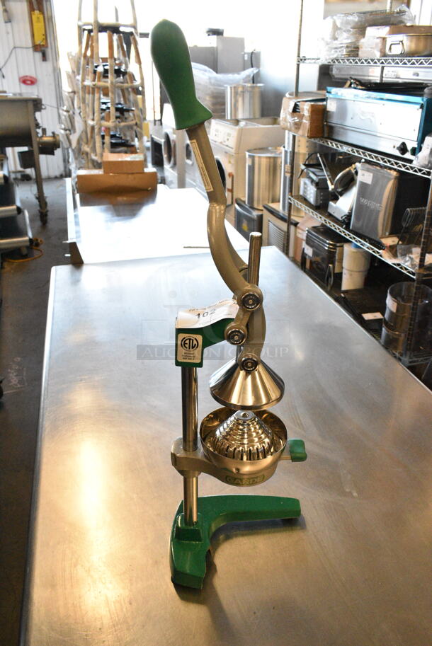 BRAND NEW SCRATCH AND DENT! Garde Metal Countertop Manual Juicer. See Picture for Missing Leg.  - Image 3 of 5
