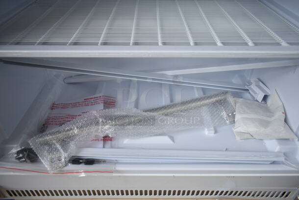 BRAND NEW SCRATCH AND DENT! KoolMore KM-FMD20WGD Metal Commercial Single Door Reach In Freezer w/ Poly Coated Racks. 115 Volts, 1 Phase. Tested and Does Not Power On - Image 4 of 6