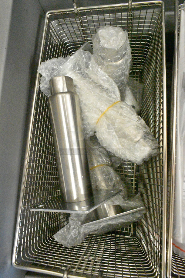 BRAND NEW SCRATCH AND DENT! Mainstreet 541FF50L Stainless Steel Commercial Floor Style Propane Gas Powered Deep Fat Fryer w/ 2 Metal Baskets. 120,000 BTU. - Image 7 of 11