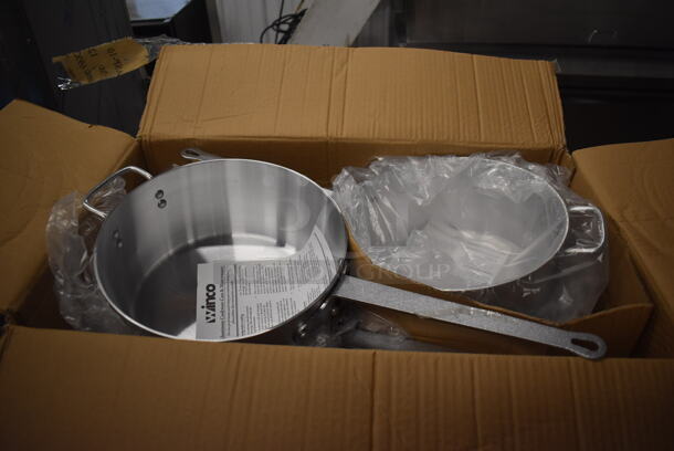 6 BRAND NEW IN BOX! Winware Metal Sauce Pans. 24x11.5x5.5. 6 Times Your Bid! - Image 4 of 5