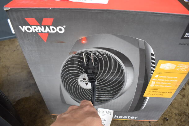 BRAND NEW SCRATCH AND DENT! Vornado VH200 Metal Fan. 120 Volts, 1 Phase. 11x9x11 - Image 7 of 7