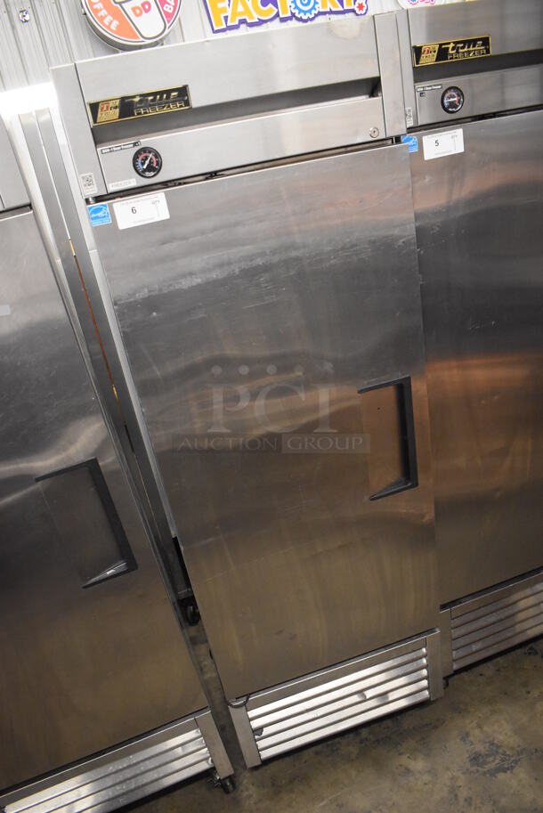 2013 True T-23F ENERGY STAR Stainless Steel Commercial Single Door Reach In Freezer w/ Poly Coated Racks on Commercial Casters. 115 Volts, 1 Phase. 27x30x83.5. Tested and Working! - Image 3 of 5