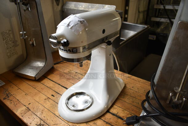 KitchenAid K45SSWH Metal Countertop 4.5 Quart Planetary Dough Mixer. 120 Volts, 1 Phase. Tested and Working! - Image 2 of 9