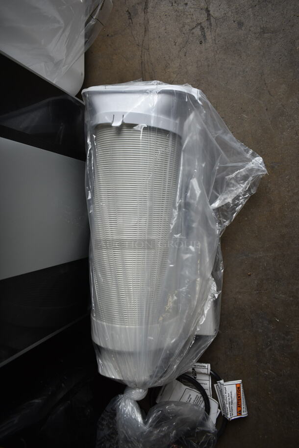 BRAND NEW SCRATCH AND DENT! Haier HPN12XHM 12,000 BTU Portable Air Conditioner Heater Dehumidifier. 115 Volts, 1 Phase. Tested and Working! - Image 3 of 7