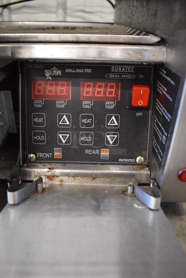 2018 Star 459TBDE Stainless Steel Commercial Countertop Hot Dog Roller w/ Sneeze Guard and Bun Drawer. 120 Volts, 1 Phase. 25x35x26. Tested and Working! - Image 8 of 10