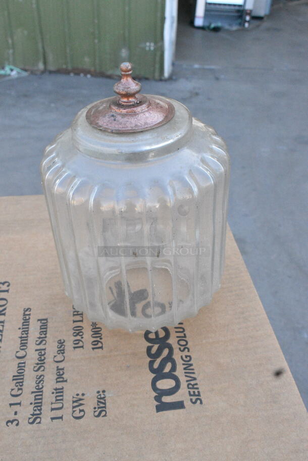 ALL ONE MONEY! Lot of Various Items Including Planters. - Image 7 of 7