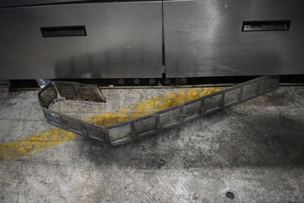 Delfield Model UCD4464N-12-DD5 Stainless Steel Commercial Sandwich Salad Prep Table Bain Marie Mega Top w/ Over Shelf on Commercial Casters. Comes w/ Damaged, Detached Kickplate. 115 Volts, 1 Phase. 65x32x50. Cannot Test - Unit Trips Breaker - Image 10 of 10