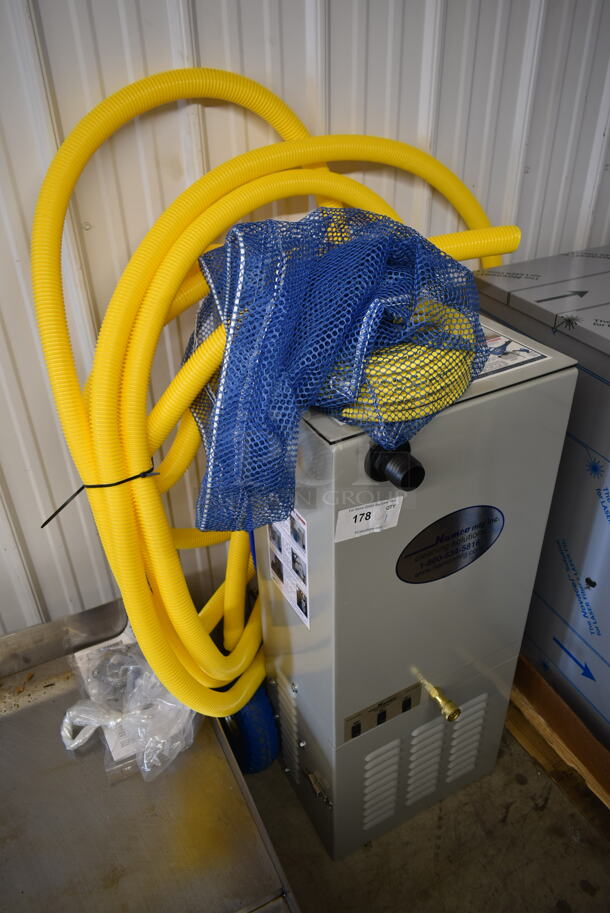 BRAND NEW SCRATCH AND DENT! Namco Metal Commercial The Scooter Carpet Cleaner. Tested and Working! - Image 2 of 11