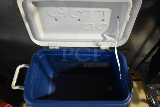 ALL ONE MONEY! Tier Lot of Various Items Including Blue and White Poly Portable Cooler - Image 4 of 4