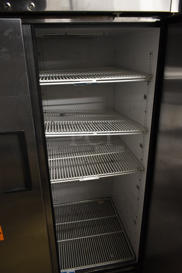 True TG2R-2S ENERGY STAR Stainless Steel Commercial 2 Door Reach In Cooler w/ Poly Coated Racks on Commercial Casters. 115 Volts, 1 Phase. Tested and Working! - Image 8 of 8