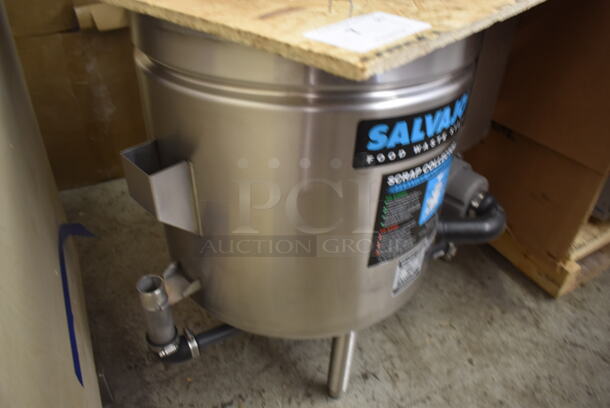BRAND NEW! Salvajor S914 Stainless Steel Commercial Floor Style Food Waste Disposal Scrap Collector. 115/208-230 Volts, 1/3 Phase. Tested and Working! - Image 3 of 11