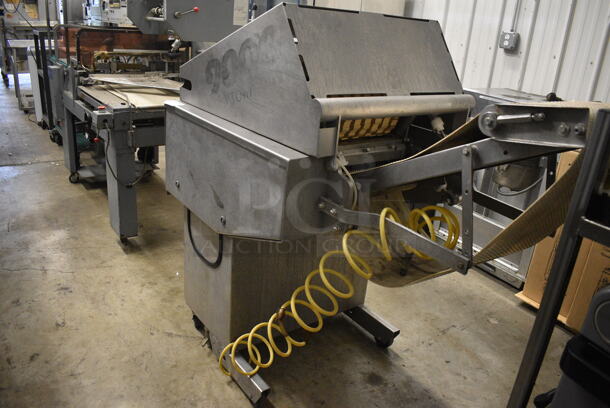Townsend 9000 Stainless Steel Commercial Floor Style Automatic Membrane Skinner on Commercial Casters. 125-250 Volts, 1 Phase. 80x29x54 - Image 2 of 11