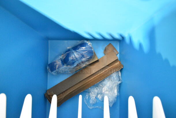 BRAND NEW SCRATCH AND DENT! Manitowoc D570 Stainless Steel Ice Storage Bin - 532 lb.  - Image 6 of 9