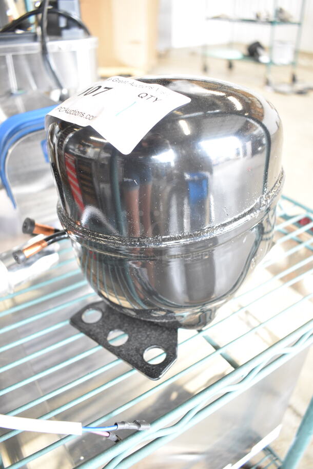 BRAND NEW SCRATCH AND DENT! Cubigel NUT55NR Motor. 115-127 Volts, 1 Phase.  - Image 3 of 6