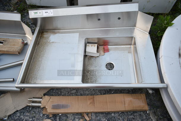 BRAND NEW SCRATCH AND DENT! Regency 600DDT48L 16 Gauge 4' Soiled / Dirty Dish Table - Left Drainboard  - Image 2 of 6