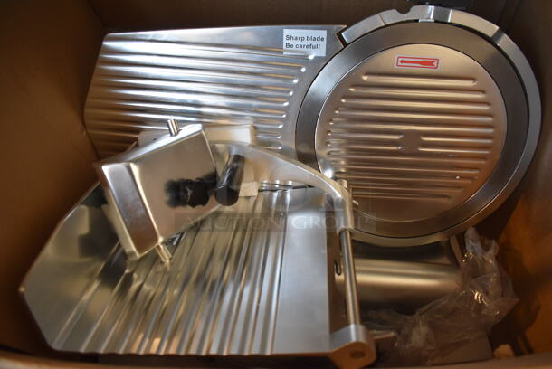 BRAND NEW IN BOX! Avantco SL312 Stainless Steel Commercial Countertop Meat Slicer w/ Blade Sharpener. 115 Volts, 1 Phase. 23x18x17. Tested and Working! - Image 3 of 7