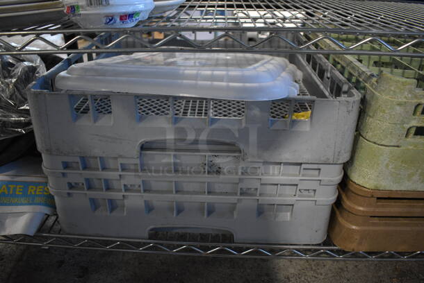 ALL ONE MONEY! Tier Lot of Various Items Including Dish Caddies and Banner - Image 3 of 4