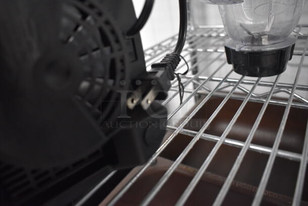 Oster Metal Countertop Blender w/ Pitcher. 110 Volts, 1 Phase. 7x9x16. Tested and Working! - Image 5 of 5
