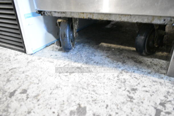Royal Stainless Steel Commercial Natural Gas Powered Floor Style Deep Fat Fryer on Commercial Casters.  - Image 5 of 5