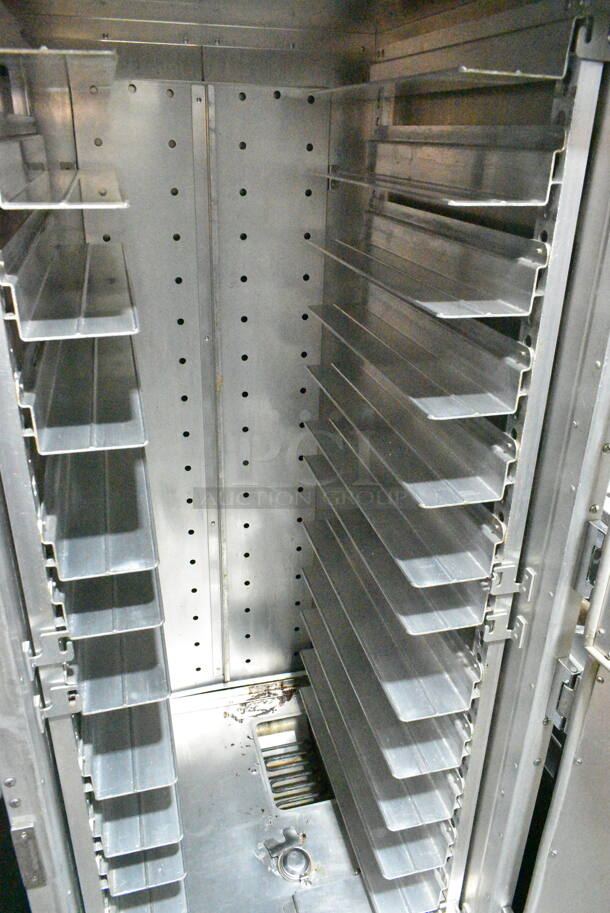 2014 Metro CC5953AREV Metal Commercial Heated Holding Cabinet on Commercial Casters. 120 Volts, 1 Phase. Tested and Working! - Image 4 of 5