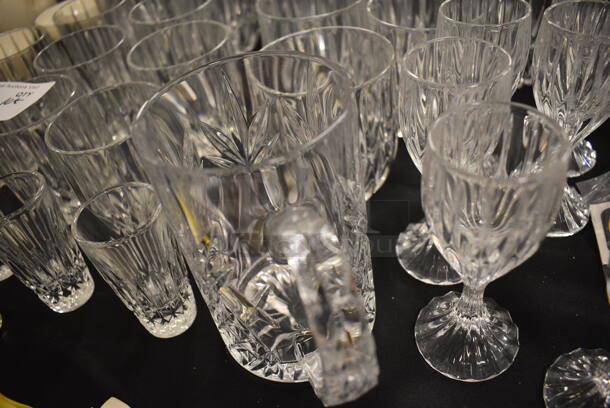 ALL ONE MONEY! Lot of Various Glassware - Image 3 of 8
