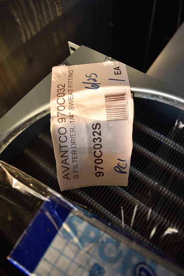 BRAND NEW SCRATCH AND DENT! Avantco 17815157HC Condenser Coil for DLC, HBB-36, HBB-65, HBB-95, GDW-23, and GDW-49 Series w/ Avantco 970C032S  Filter Drier, 1/4" Sweat Fitting - Image 4 of 5