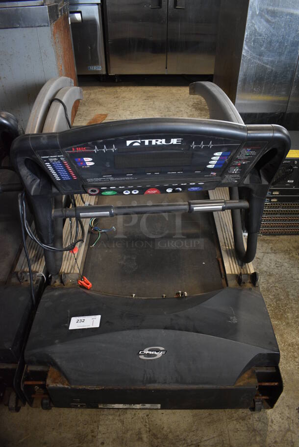 True Model ZTX 850HRC Treadmill. Comes In Two Pieces. 120 Volts, 1 Phase. 33x77x11, 33x28x53