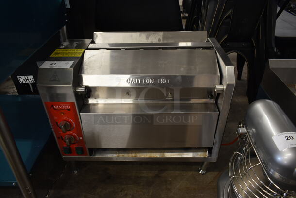 BRAND NEW SCRATCH AND DENT! Avantco 184BT18A Stainless Steel Commercial Countertop Contact Bun Toaster. 120 Volts, 1 Phase. Tested and Working!
