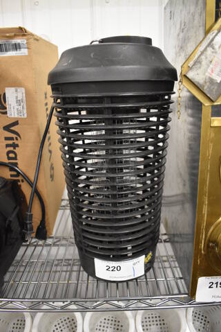 Black Flag Poly Black Bug Zapper. 9x9x18