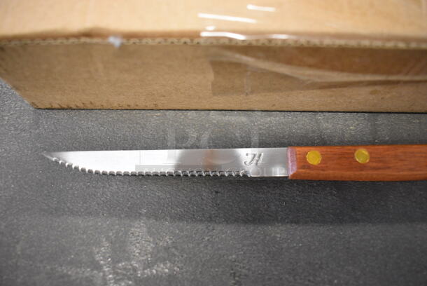 24 BRAND NEW! Thunder Group Stainless Steel Serrated Knives w/ Wooden Handle. 8". 24 Times Your Bid! - Image 3 of 4