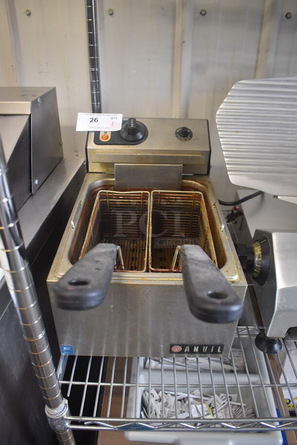 Anvil FFA7110 Countertop Fryer With 2 Fry Baskets 120 Volt 1 Phase - Image 1 of 6