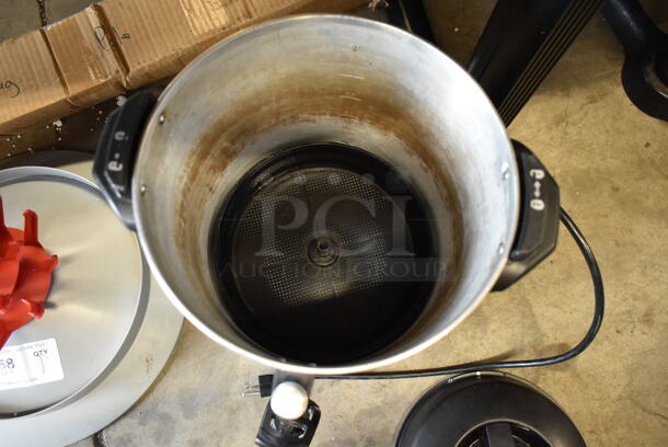 Metal Countertop Hot Water Dispenser. - Image 3 of 4