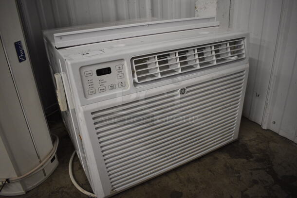 GE Model AHC18DYL1 Metal Window Mount Air Conditioning Unit. 208 Volts, 1 Phase. 24x27x19 - Image 3 of 7