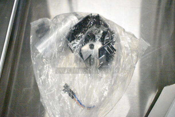 2 BRAND NEW SCRATCH AND DENT! Items Including Embraco EM2X3117U Motor and Piece. 2 Times Your Bid!  - Image 3 of 8