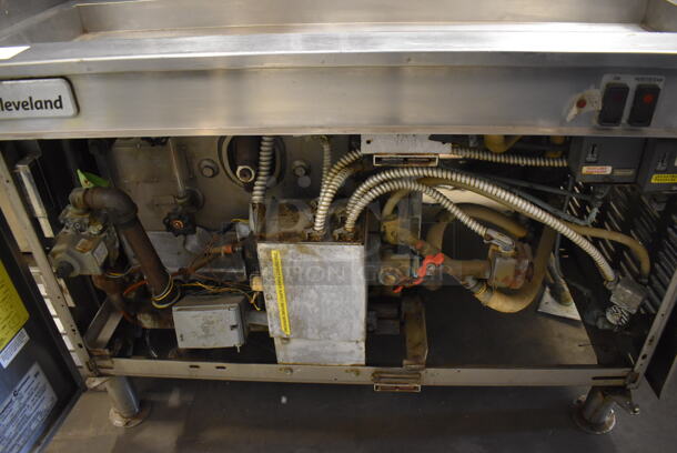 2011 Cleveland 42GMK612300 Stainless Steel Commercial Floor Style Natural Gas Powered Tilting Kettle Station w/ KDT-6-T 6 Gallon and KDT-12-T 12 Gallon. 41x38x63 - Image 8 of 8