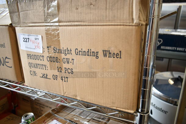 40 SHARPENED Stainless Steel Knives Including Fillet Knives. 40 Times Your Bid!  - Image 3 of 5
