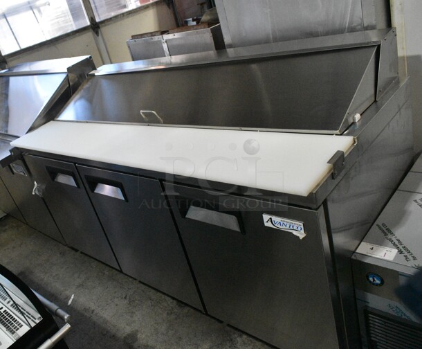 BRAND NEW SCRATCH AND DENT! 2024 Avantco 178APT71HC Stainless Steel Commercial Sandwich Salad Prep Table Bain Marie Mega Top on Commercial Casters. 115 Volts, 1 Phase. Tested and Working! - Image 2 of 11