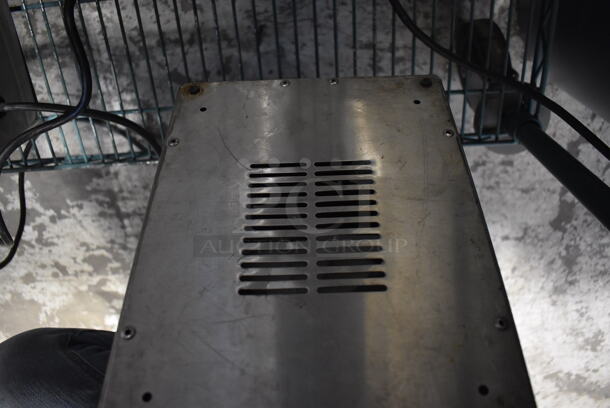 Dito Dean TR22 Metal Commercial Countertop Food Processor. 10x20x18. Tested and Does Not Power On - Image 7 of 8