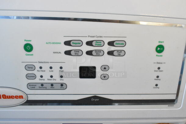 BRAND NEW SCRATCH AND DENT! Speed Queen Front Load Combo Washer and Dryer. 120/208-240 Volts.  - Image 4 of 7