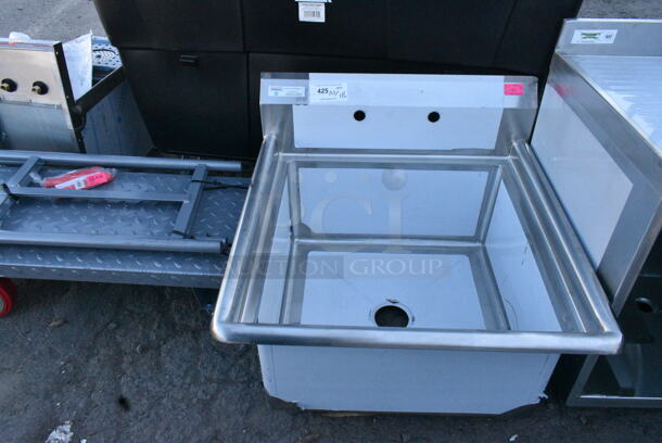 BRAND NEW SCRATCH AND DENT! Steelton 522CS12424 29 1/2" 18-Gauge Stainless Steel One Compartment Commercial Sink without Drainboard - 24" x 24" x 12" Bowl. No Legs.  - Image 2 of 5