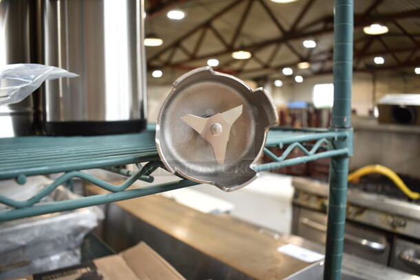 BRAND NEW SCRATCH AND DENT! AvaMix 928P16STICK 16" Heavy-Duty Blending Shaft for ISB Series Immersion Blenders  - Image 3 of 4