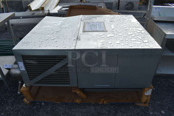 Kolpak Model PF144T3 Metal Commercial Self Contained Compressor and Condenser for Walk In Freezer. 208-230 Volts, 1 Phase. 42x53x19