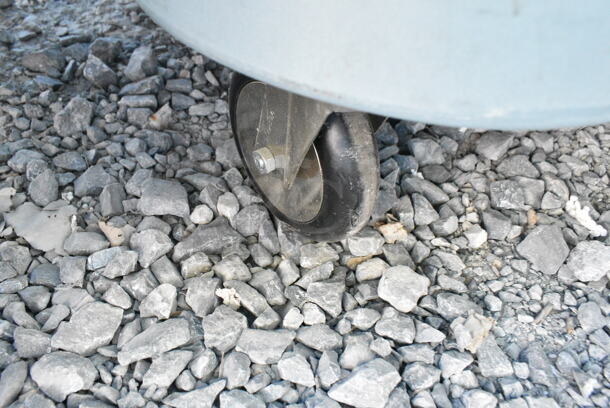 Metro Poly Dish Caddy on Commercial Casters Including Approximately 150 Plates.  - Image 7 of 7