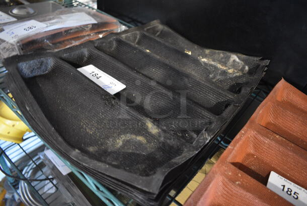 12 Black Silform 5 Loaf Baking Pan Liners. 18x13x1.5. 12 Times Your Bid! - Image 3 of 4