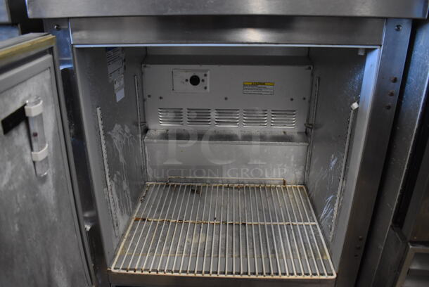 Beverage Air WTR27A Stainless Steel Commercial Single Door Work Top Cooler on Commercial Casters. 115 Volts, 1 Phase. 27x30x40. Tested and Working! - Image 5 of 6