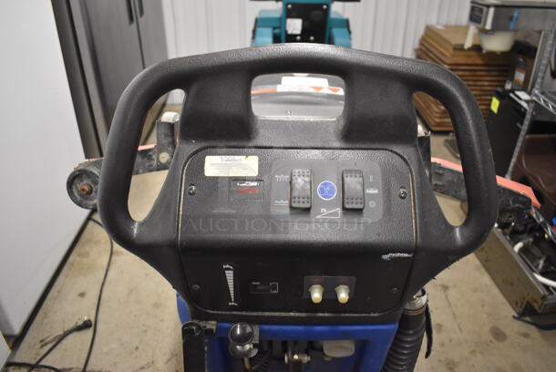 Windsor Saber Metal Commercial Floor Cleaning Machine. 20x51x44. Cannot Test Due To Missing Battery - Image 7 of 10