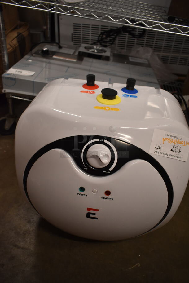 BRAND NEW SCRATCH AND DENT! Eccotemp EM-7.0 7 Gallon Electric Indoor Mini-Tank Water Heater. 110/120 Volts, 1 Phase. - Image 6 of 8