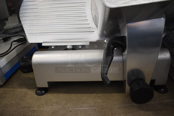 Avantco Model 300ES-12 Stainless Steel Commercial Countertop Meat Slicer w/ Blade Sharpener. 120 Volts, 1 Phase. 25x20x19. Tested and Working! - Image 4 of 7