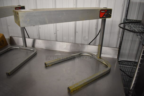 2012 Nemco 6152-24 Metal Commercial Countertop Warming Lamp. 120 Volts, 1 Phase. 14x24x17.5. Tested and Working!