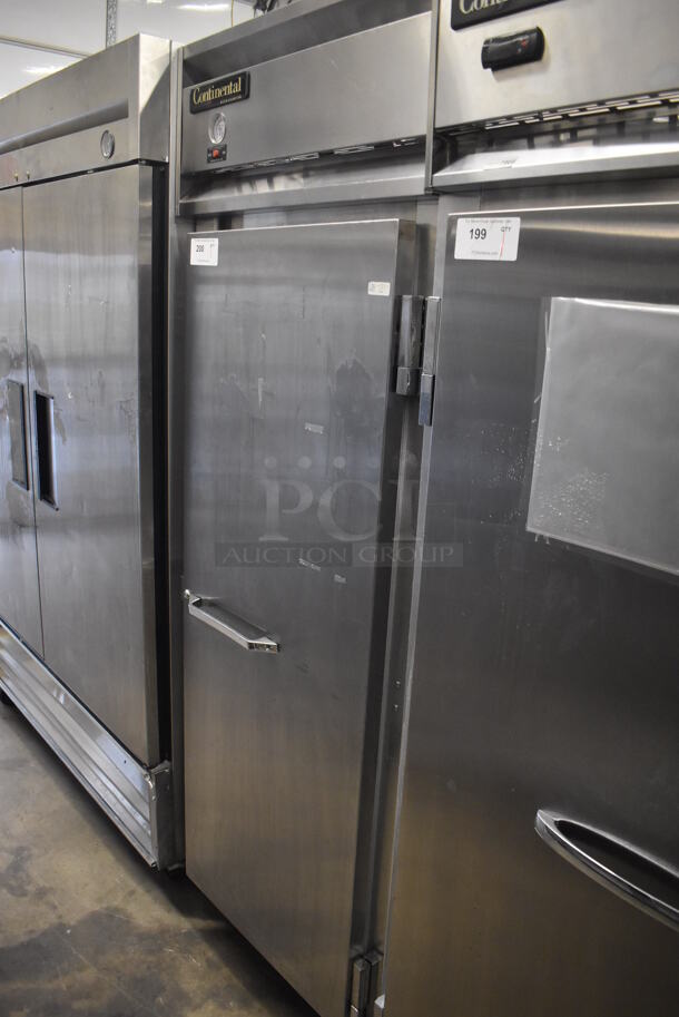Continental 1RE Stainless Steel Commercial Single Door Reach In Cooler on Commercial Casters. 115 Volts, 1 Phase. 28.5x36x77.5. Tested and Working! - Image 2 of 5